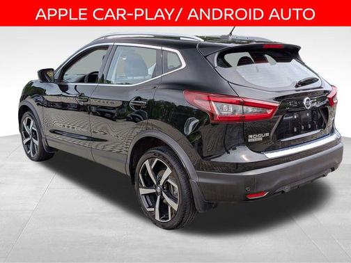 2022 Nissan Rogue Sport SL