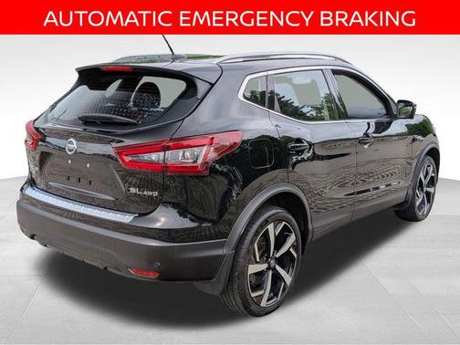 2022 Nissan Rogue Sport SL