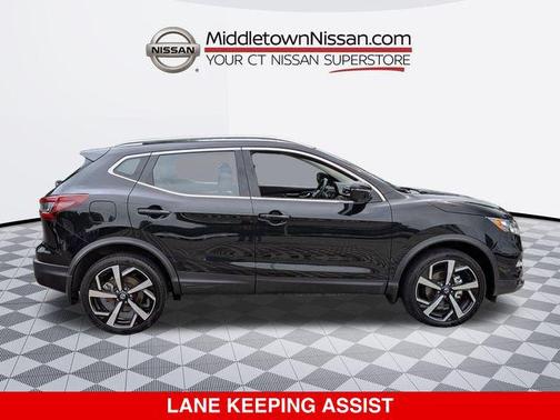 2022 Nissan Rogue Sport SL