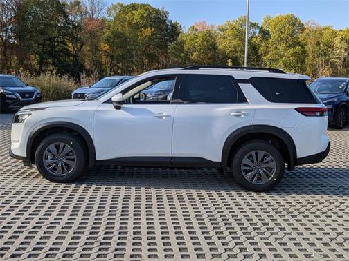2025 Nissan Pathfinder SV 4WD