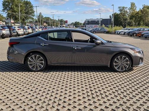 2025 Nissan Altima 2.5 SL