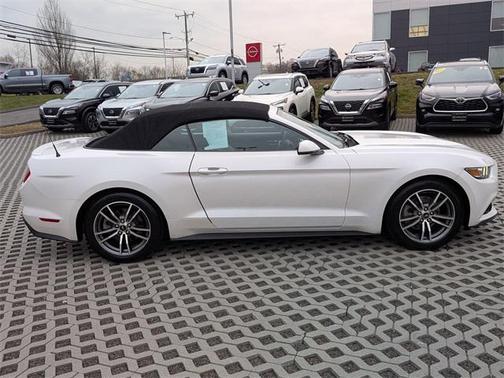2017 Ford Mustang EcoBoost Premium