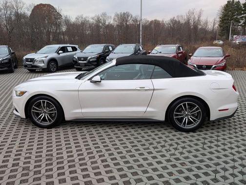 2017 Ford Mustang EcoBoost Premium