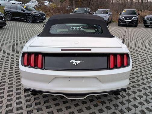 2017 Ford Mustang EcoBoost Premium
