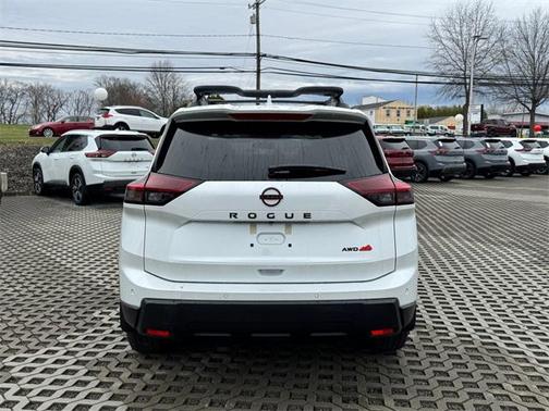 2025 Nissan Rogue Rock Creek