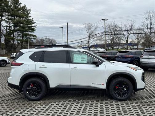 2025 Nissan Rogue Rock Creek