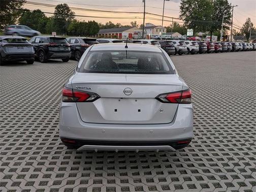 2025 Nissan Versa 1.6 S