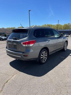 2015 Nissan Pathfinder SV