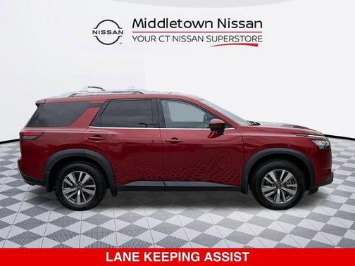 Scarlet Ember Tintcoat 2023 Nissan Pathfinder SL 4WD