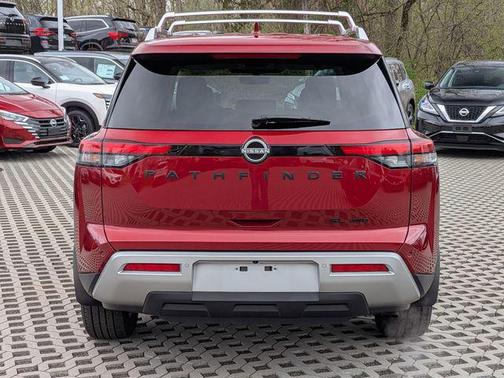 Scarlet Ember Tintcoat 2023 Nissan Pathfinder SL 4WD