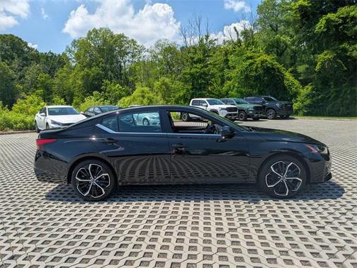 2024 Nissan Altima SR FWD