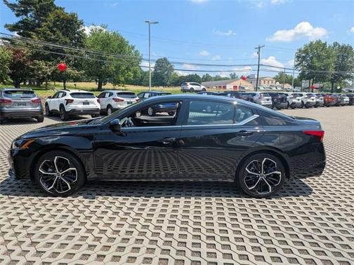 2024 Nissan Altima SR FWD