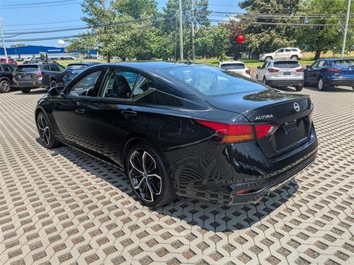 2024 Nissan Altima SR FWD