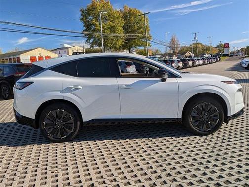 2025 Nissan Murano Platinum
