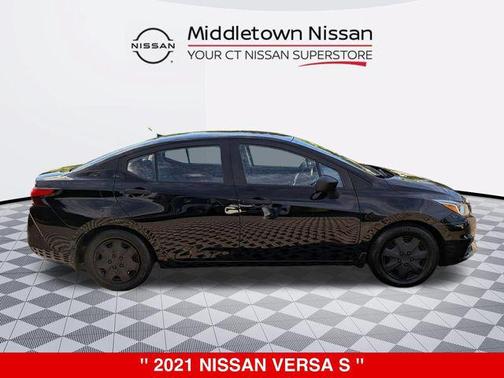 Super Black Metallic 2021 Nissan Versa 1.6 S