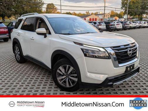2024 Nissan Pathfinder SL 4WD