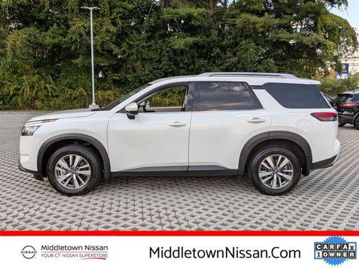2024 Nissan Pathfinder SL 4WD