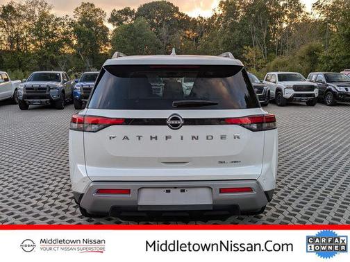 2024 Nissan Pathfinder SL 4WD