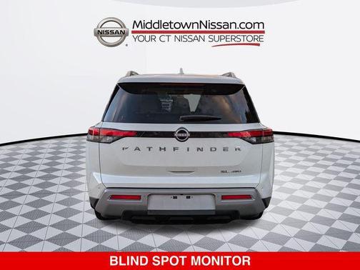 2024 Nissan Pathfinder SL 4WD