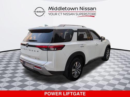 2024 Nissan Pathfinder SL 4WD