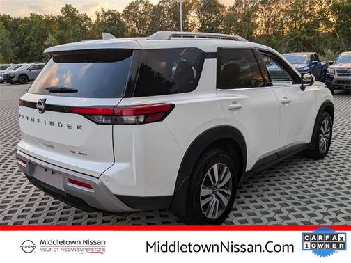 2024 Nissan Pathfinder SL 4WD
