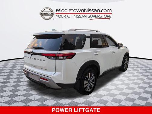 2024 Nissan Pathfinder SL 4WD