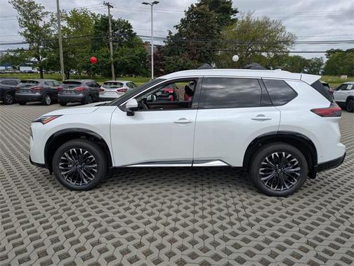 2025 Nissan Rogue Platinum