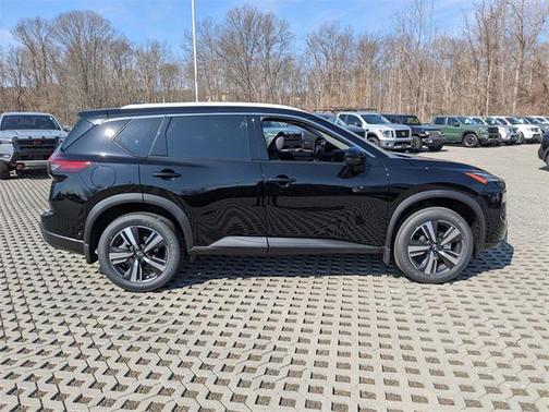 2025 Nissan Rogue SL