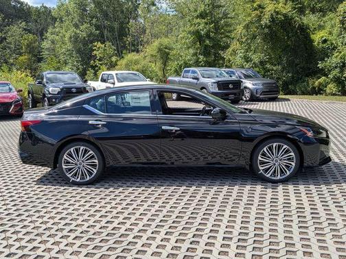 2025 Nissan Altima 2.5 SL