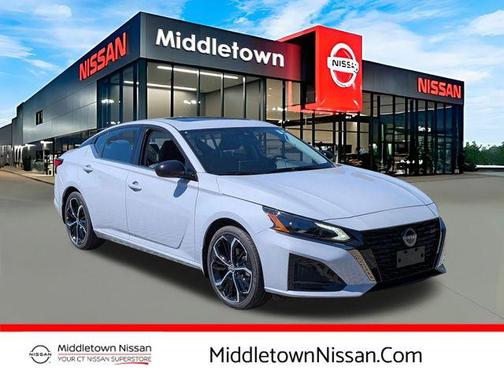 2025 Nissan Altima SR FWD