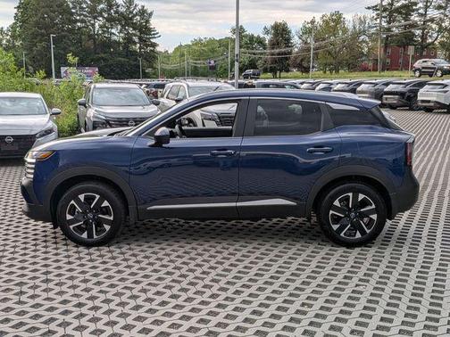 Deep Blue Pearl 2025 Nissan Kicks SV