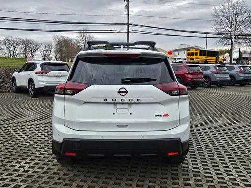 2025 Nissan Rogue Rock Creek