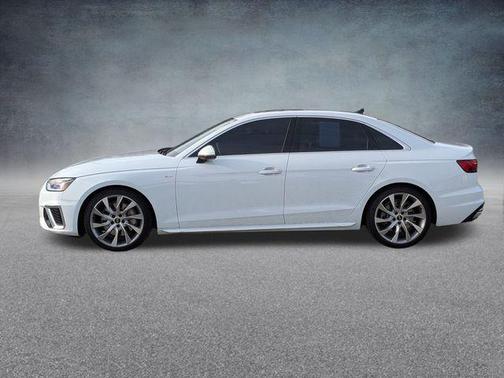 2022 Audi A4 45 S line Premium Plus