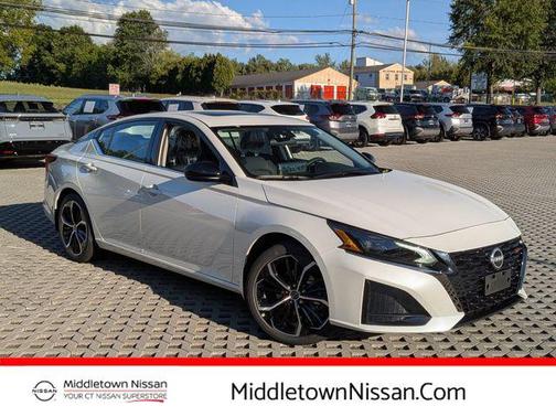 2025 Nissan Altima SR FWD