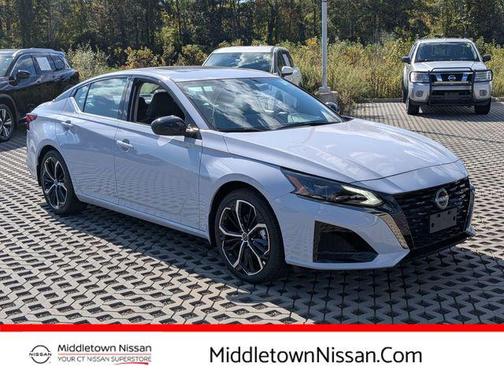 2025 Nissan Altima SR FWD