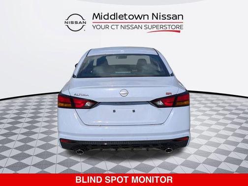 2025 Nissan Altima SR FWD