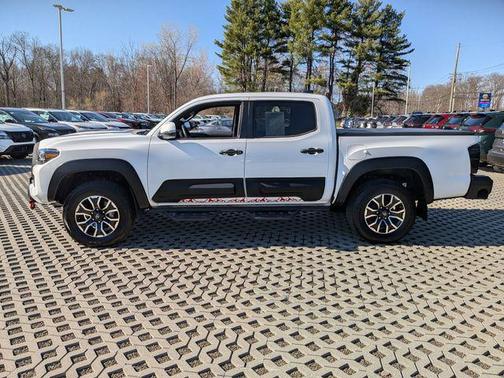Ice Cap 2023 Toyota Tacoma TRD Sport