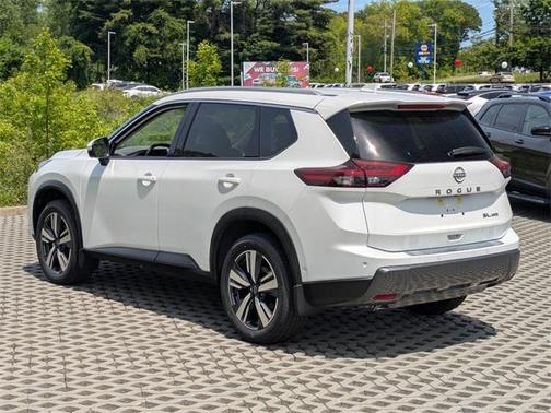 2025 Nissan Rogue SL