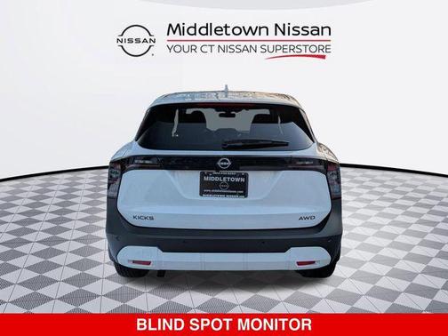 2025 Nissan Kicks SV