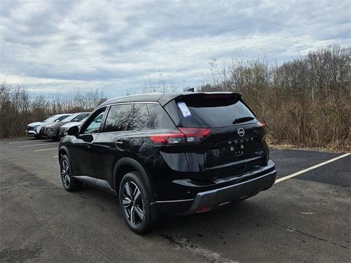 2025 Nissan Rogue SL
