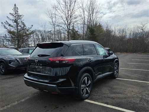 2025 Nissan Rogue SL