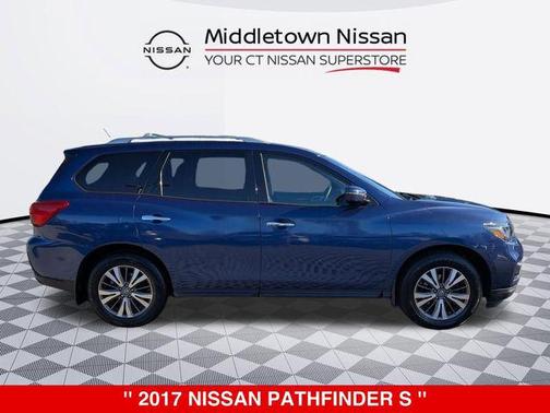 2017 Nissan Pathfinder S