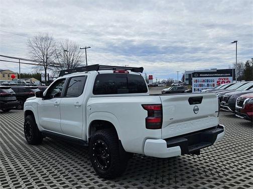 2025 Nissan Frontier SV