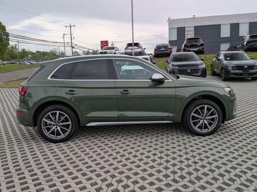 District Green Metallic 2022 Audi SQ5 3.0T Premium Plus
