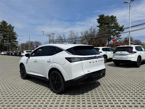 2025 Nissan Murano SV