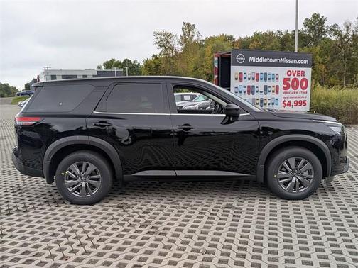2025 Nissan Pathfinder S 4WD