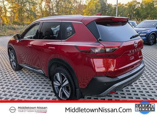 2022 Nissan Rogue SL