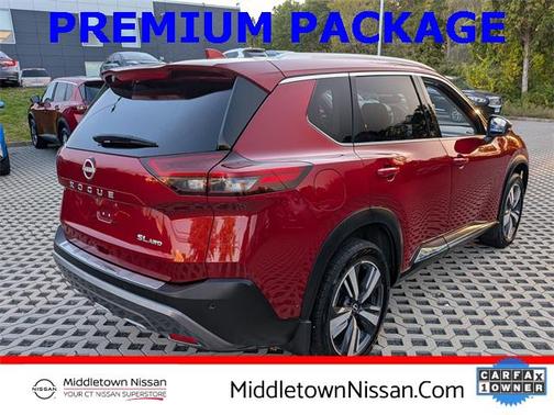 2022 Nissan Rogue SL