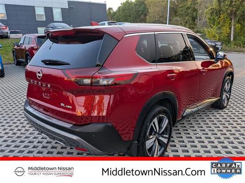 2022 Nissan Rogue SL