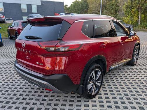 2022 Nissan Rogue SL